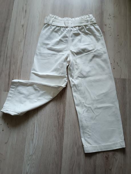 Krásne šitoké nohavice na gumu, 134