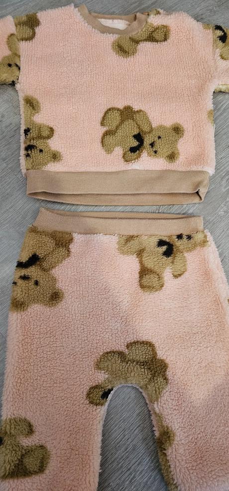 Detská ružová tepláková súprava č.74 (6-9 mesiacov, 74