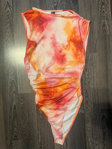 Body farebne oranzove ruzove letne damske, s