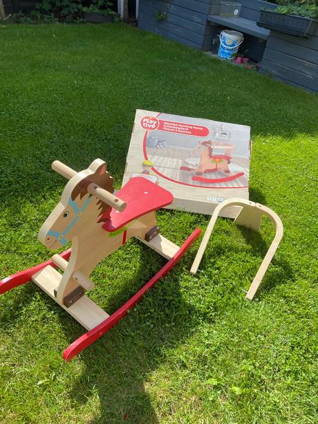 Drevený konik playtive,