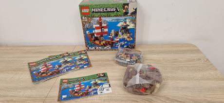 Lego minecraft 21152 - dobrodružstvo na pirátskej,