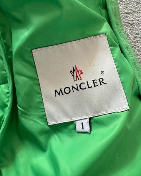 Prechodna vetrovka moncler, s