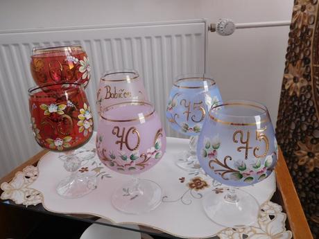 Jubilejné poháre borske sklo, farebné sklo poháre,