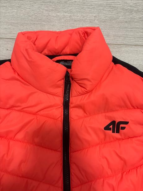 4f funcna vesta, 152