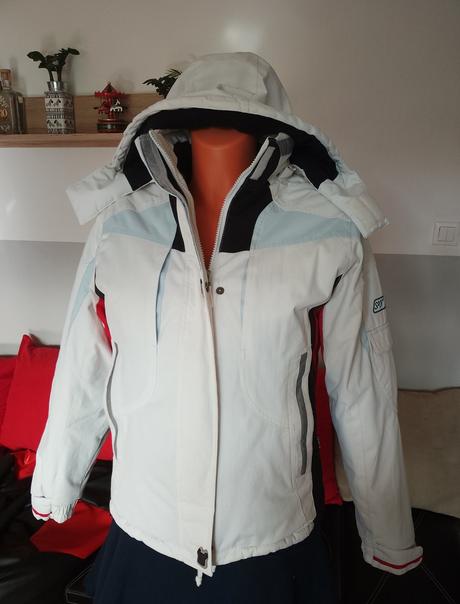 Zimná bunda v.s/36, s