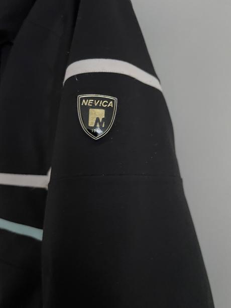 Nevica lyžiarská bunda veľmi kvalitná, 42