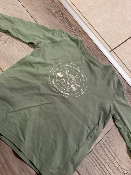 Zelené tričko, sinsay,110