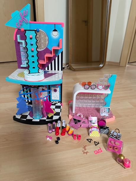 Lol nákupné centrum, 