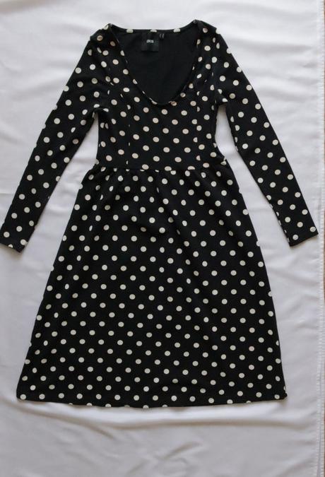 Šaty - bezchybný stav, m