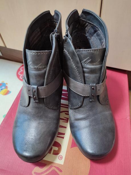 Raz obute mustang c.37, mustang,37