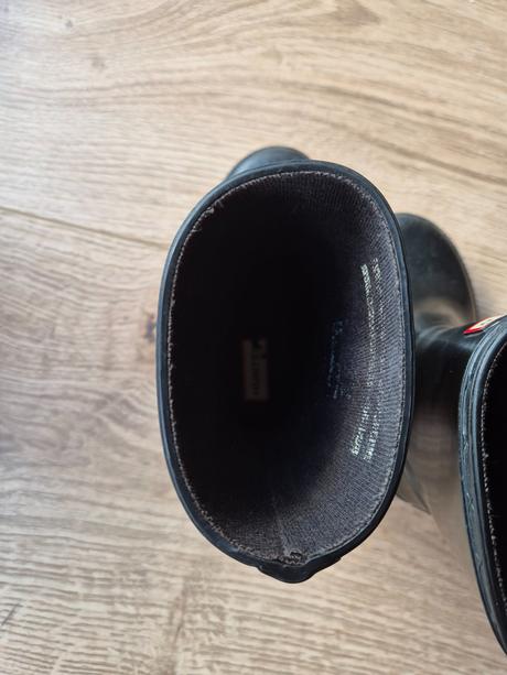 Hunter gumaky, hunter,25