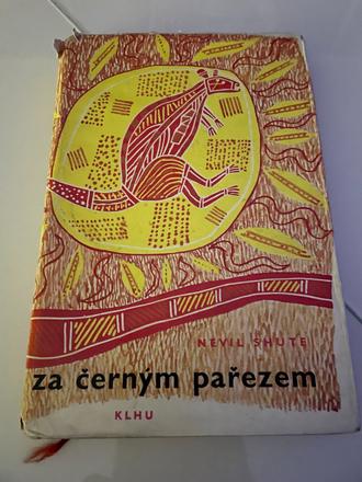 Shute nevil. za černým pařezem,