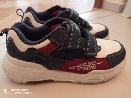 Tenisky na telesnú 33, 33