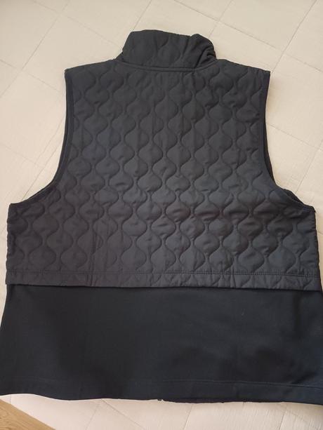 Dámska vesta a mikina nike aerolayer, č.m, m