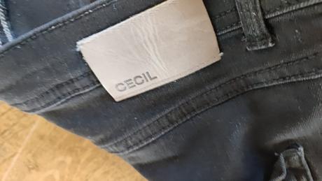 Dámske rifle cecil 28velkost, m