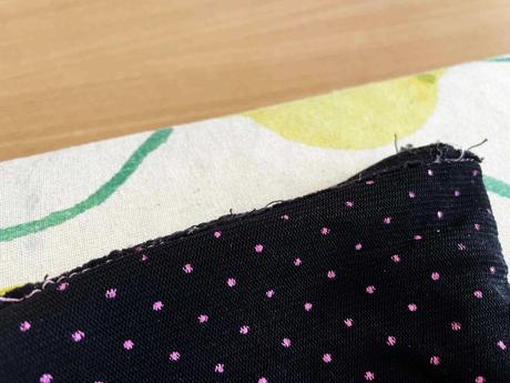 Ľahúčka bodkovaná letná sukňa, s