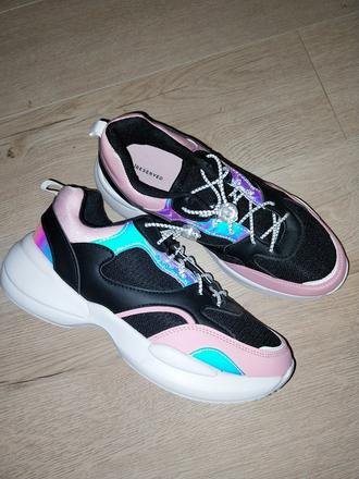 Tenisky, reserved,39