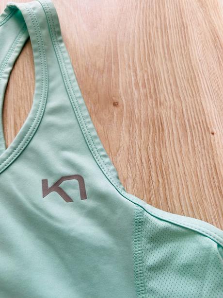 Športové tielko nórskej značky kari traa,pc 35 eur, s