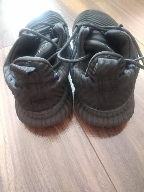 Tenisky ľahučké, sprandi,38