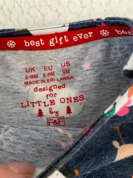 Vianočné šaty, 74