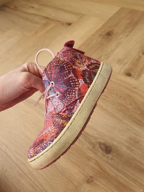 Ručne šité kožené topánky zn emel, 27