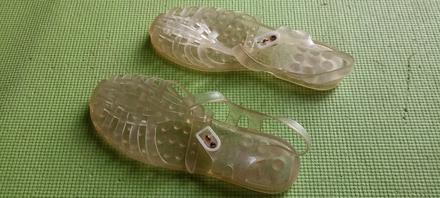 Sandále do vody darujem k nákupu, 36