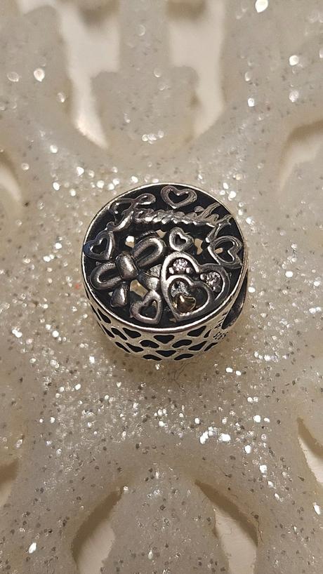 Pandora bicolor koralka, pandora