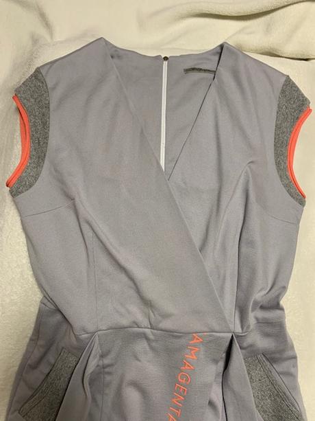 Šaty s oranžovým nápisom zn. magenta, m