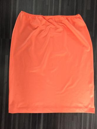 Sukna lahučka 36/38, 38