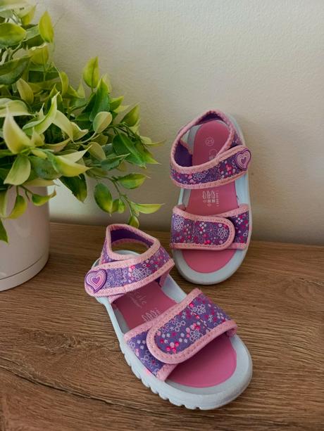 Sandálky, cupcake,25
