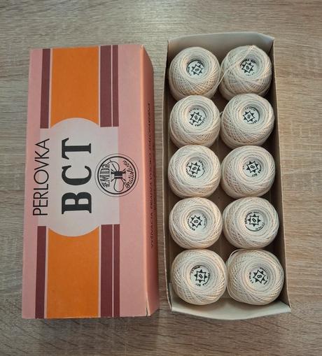 Perlovka, kordonet, maslové, béžové, hnedé odtiene, 