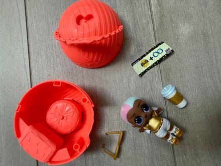 Lol bábika chlapec, 