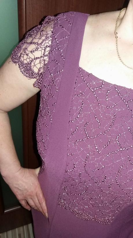 Luxusné spoločenské šaty, 42