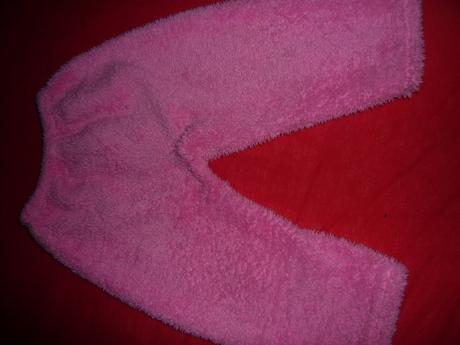 Chlpatkové pyžamko, 74