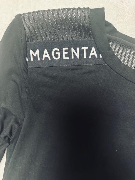 Pekné čierne športové šaty s vreckami zn. magenta, l / m