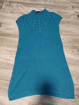 Pletené šaty, 36