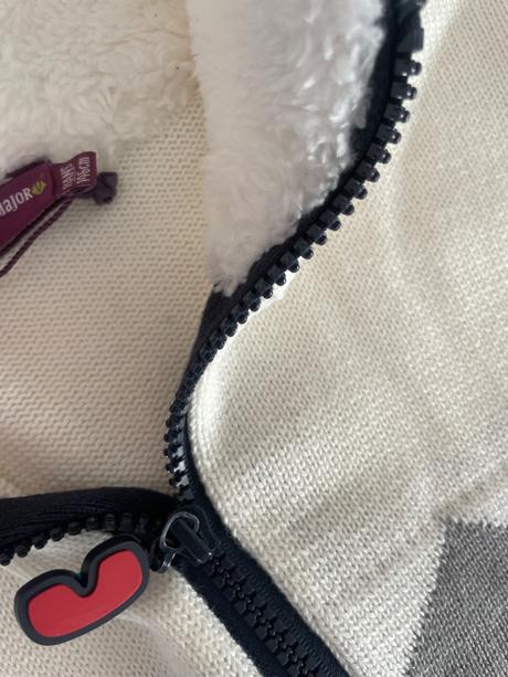 Sm svetrík, sergent major,140 / 146