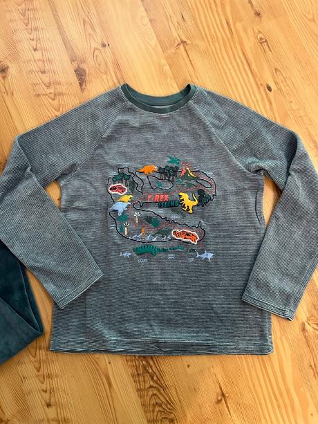 Pyžamo, sergent major,146