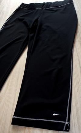 Čierne športové trištvrťáky zn. nike, v. s/m, nike,m