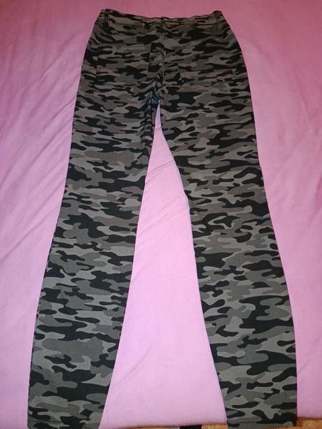 Legíny maskačove, 36