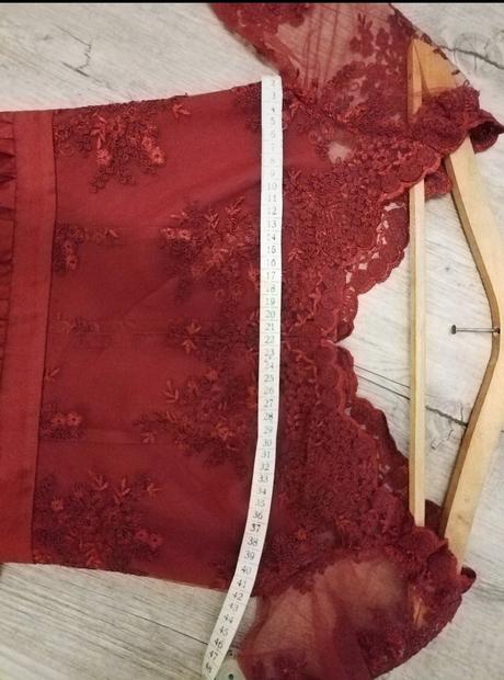 Spoločenské šaty, 38