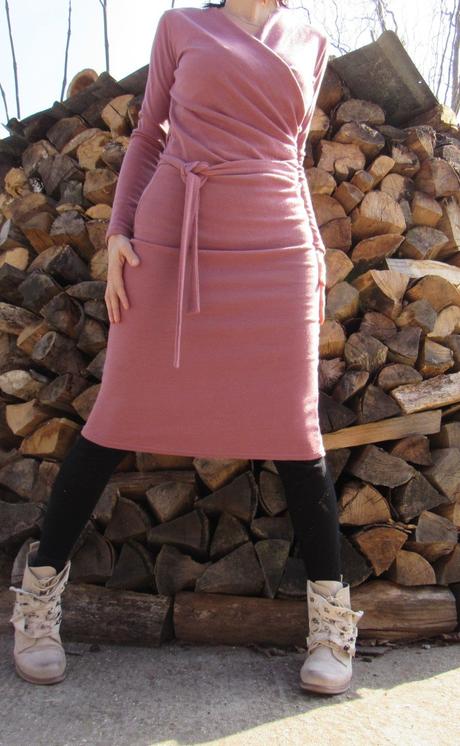 Objímajúce šatičky, m