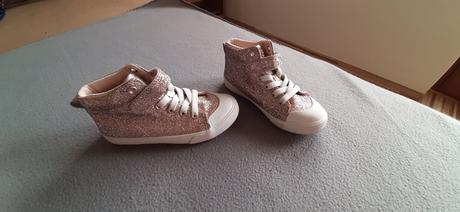 Trblietavé boty, 28