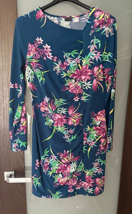 Spolocenske šaty, l