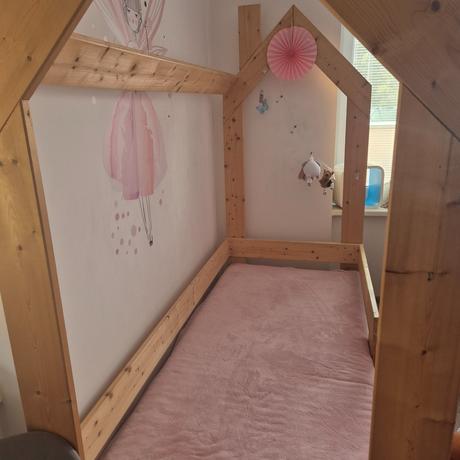 Detská posteľ, šírka (cm): 95,dĺžka (cm): 210