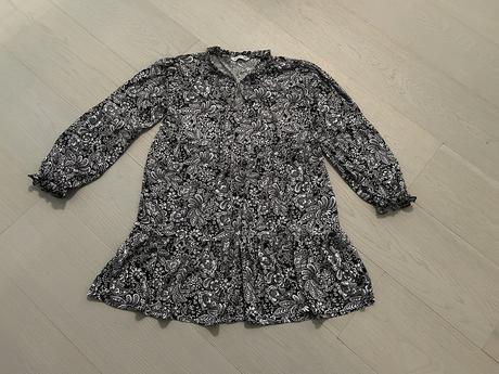 Minišaty alebo dlhý top, stradivarius,l