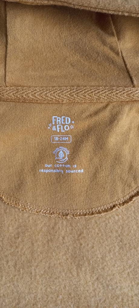 Mikina s kapucnou, f&f,92