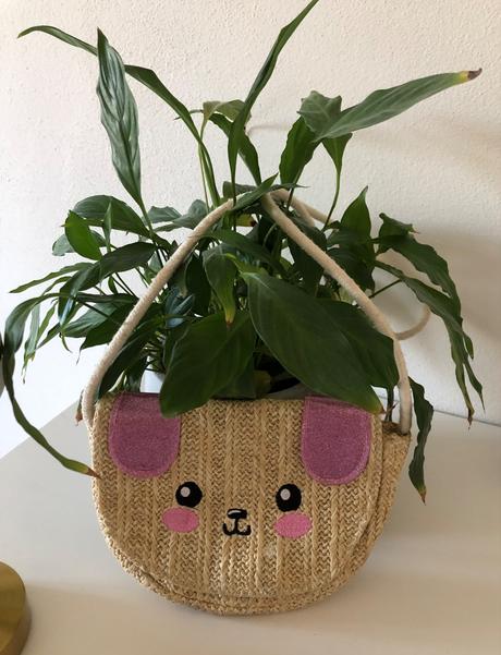 Malá detská slamená kabelka psík, 