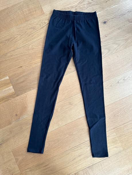 Doevčrnské legíny, lindex,146