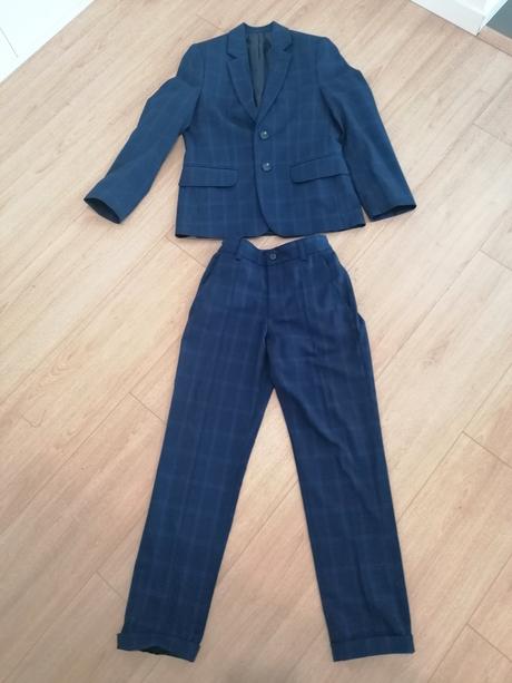 Chlapcensky oblek, 140